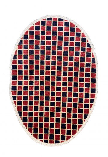 Red & Black Checkered Pattern Oval Area Rug (2' 11" x 4' 4")