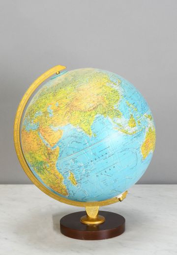 Light Up Desk Globe