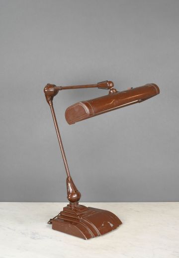 Adjustable Oversize Fluorescent Desk Lamp