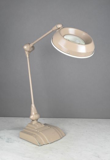Metal Magnifying Glass Desk Lamp