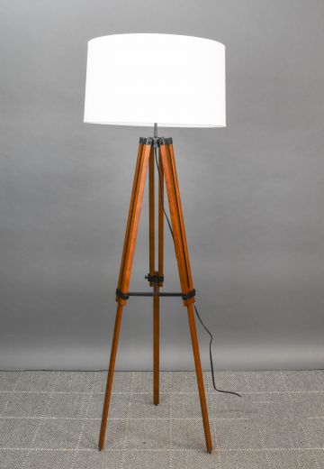 Adjustable Wooden Tripod Floor Lamp