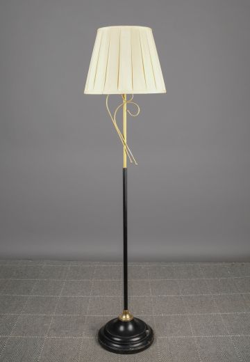 Black & Brass Musical Note Floor Lamp