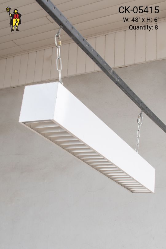 4' Two Bulb Rectangular Box w/ Luv. Reflectors