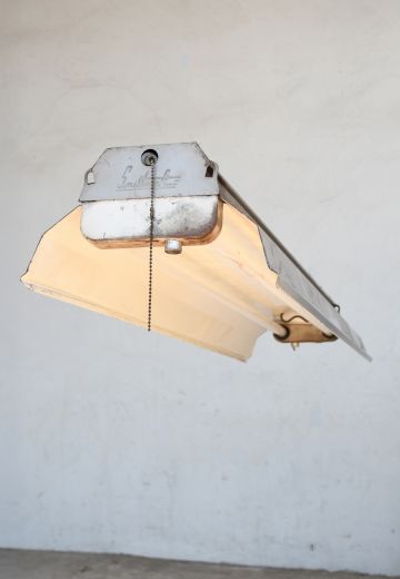 4' Gray & White Metal Winged Shop Fluorescent