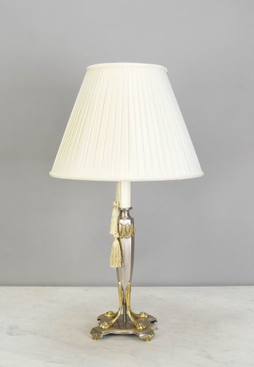 Tranditional Single Candle Table Lamp w/Hanging Tassle