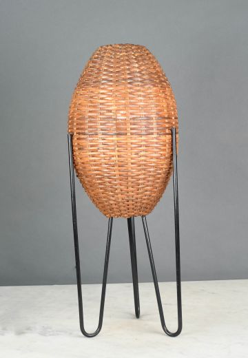 Contemporary Wicker Table Lamp