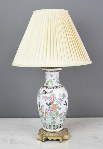 Asian Style Painted Ceramic Table Lamp