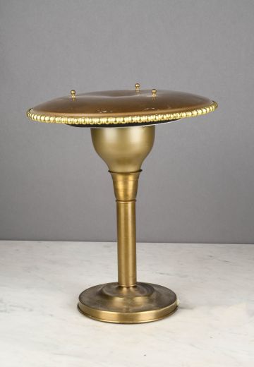 Antique Brass Metal Shaded Single Light Table Lamp