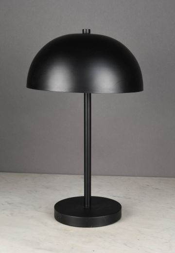 Black Metal Shaded Table Lamp