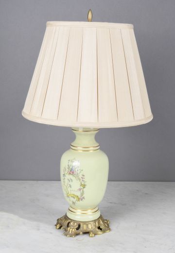 Traditional Floral Table Lamp