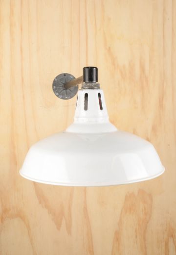 16" White Porcelain Enamel Wall Mounted RLM w/Straight Arm