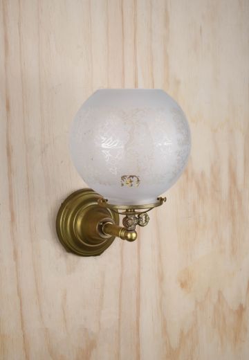 Single Light Brass Wall Sconce