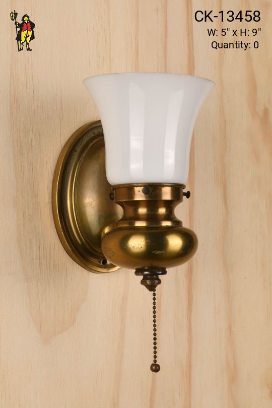 Single Light Wall Sconce w/Pull Chain