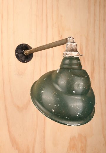 10.5" Distressed Green Straight Arm Billboard Light